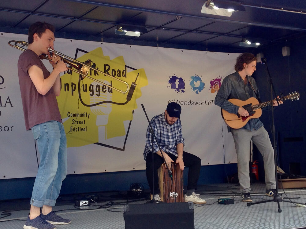 Old York Road – Unplugged street event Royal Standard Pub Wandswort, London, SW18